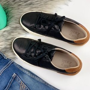 Naturalizer Morrison Sneaker 👟